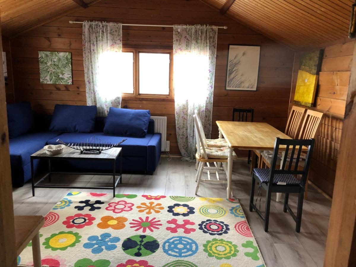Three Rooms Stuga I Stugby Near National Park Undenäs Kültér fotó