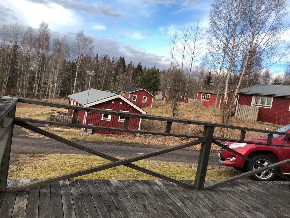 Three Rooms Stuga I Stugby Near National Park Undenäs Kültér fotó