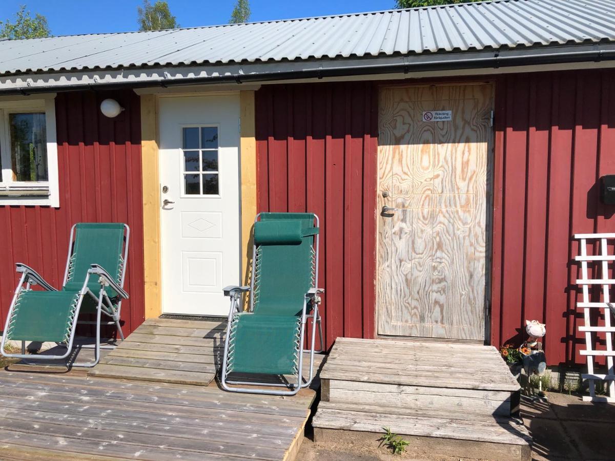 Three Rooms Stuga I Stugby Near National Park Undenäs Kültér fotó