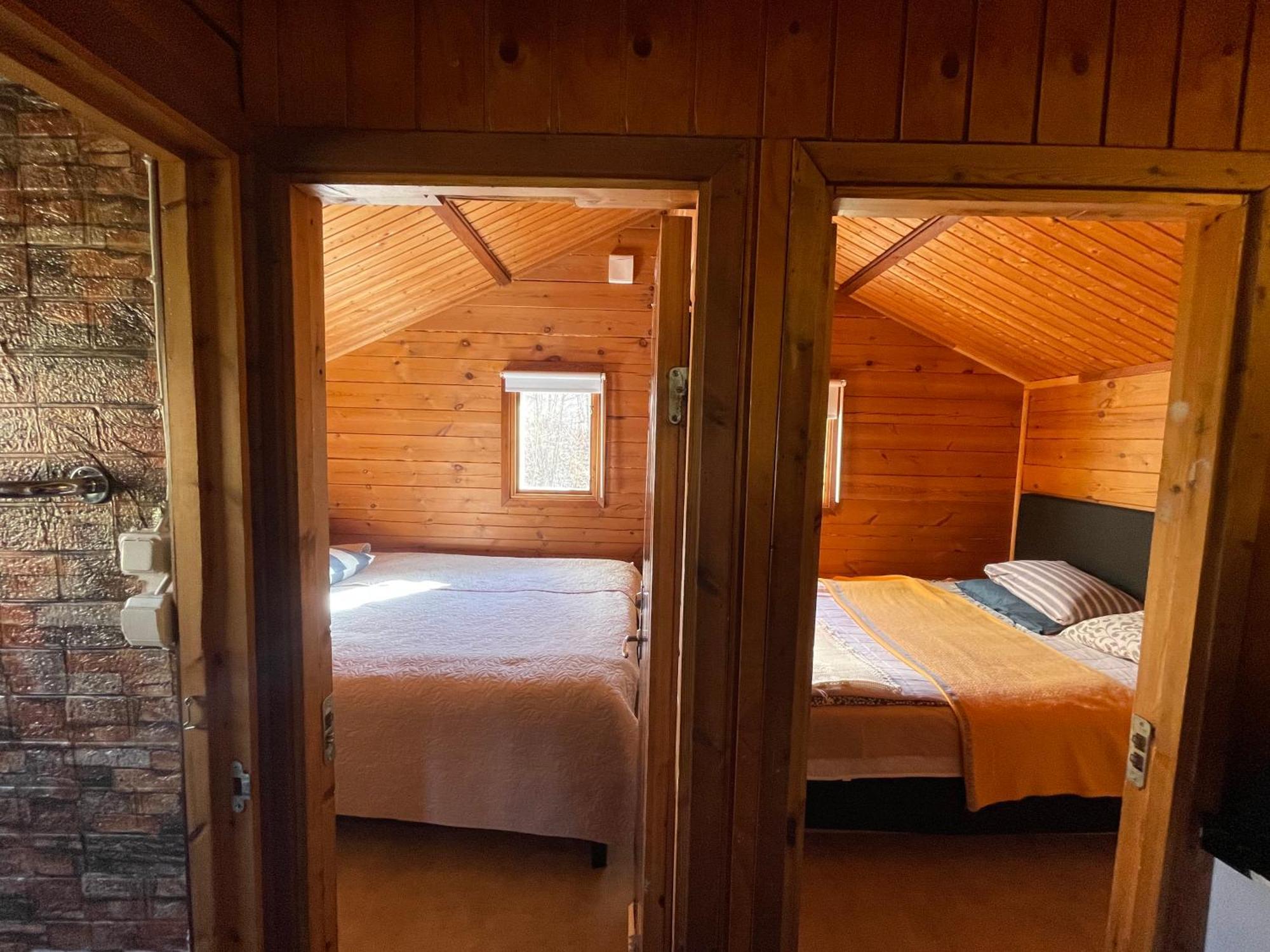 Three Rooms Stuga I Stugby Near National Park Undenäs Kültér fotó