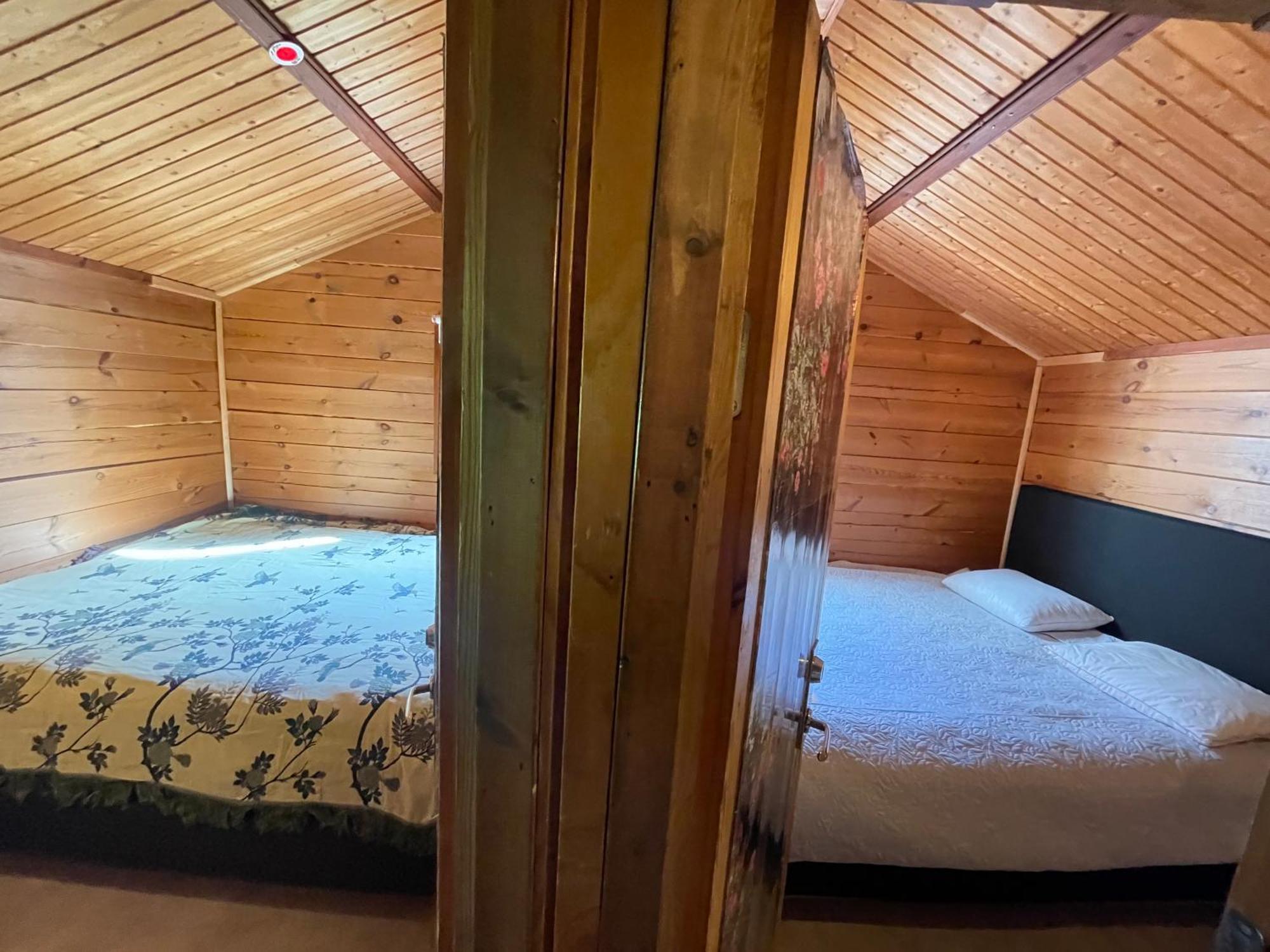 Three Rooms Stuga I Stugby Near National Park Undenäs Kültér fotó